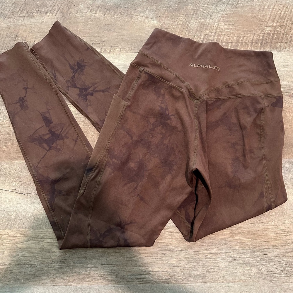 Alphalete Earthy Tie-Dye Leggings